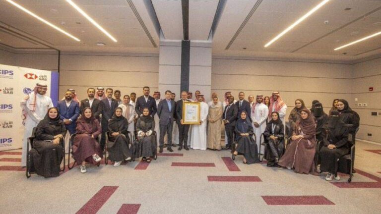 %d8%a7%d9%84%d8%a3%d9%88%d9%84 %d9%8a%d9%8f%d8%aa%d9%88%d9%8e%d9%91%d8%ac %d8%a8%d8%ac%d8%a7%d8%a6%d8%b2%d8%a9 %d8%a7%d9%84%d8%aa%d9%85%d9%8a%d9%91%d8%b2 %d9%83%d8%a3%d9%88%d9%84 %d8%ac