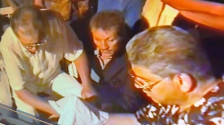 %d8%a8%d9%88%d8%b3%d9%8a %d8%b4%d9%84%d8%a8%d9%8a %d8%aa%d9%86%d8%b4%d8%b1 %d9%81%d9%8a%d8%af%d9%8a%d9%88 %d9%84%d8%b9%d9%82%d8%af %d9%82%d8%b1%d8%a7%d9%86%d9%87%d8%a7 %d8%b9%d9%84%d9%89 %d9%85%d8%ad