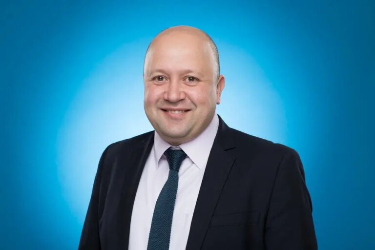 %d8%a7%d9%84%d9%85%d8%b1%d9%83%d8%b2 %d9%8a%d9%8f%d8%b7%d9%84%d9%82 %d8%aa%d9%82%d8%b1%d9%8a%d8%b1%d9%87 %d8%a7%d9%84%d8%b3%d9%86%d9%88%d9%8a %d8%a7%d9%84%d8%a3%d9%88%d9%84 %d8%b9%d9%86 %d8%b5