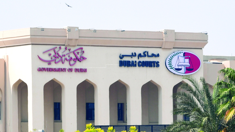 عربي يُقاضي منتجي مسلسل بسبب ظهوره في الفيديو الترويجي
