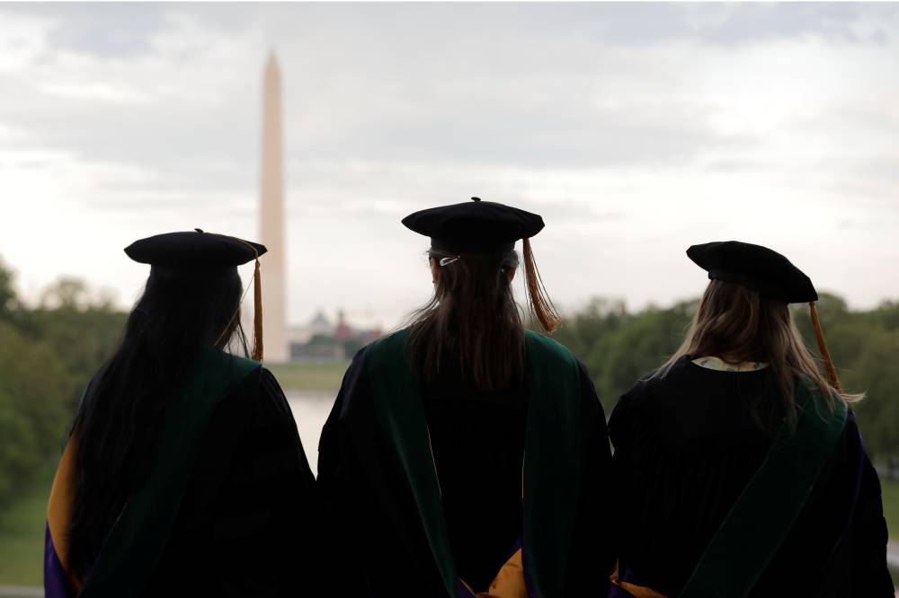 %d8%a7%d9%84%d8%ae%d8%b1%d9%8a%d8%ac%d9%88%d9%86 %d8%b9%d9%86%d8%af %d9%85%d9%81%d8%aa%d8%b1%d9%82 %d8%b7%d8%b1%d9%82 %d8%b4%d8%b1%d9%83%d8%a9 %d8%aa%d9%83%d9%86%d9%88%d9%84%d9%88%d8%ac%d9%8a%d8%a7