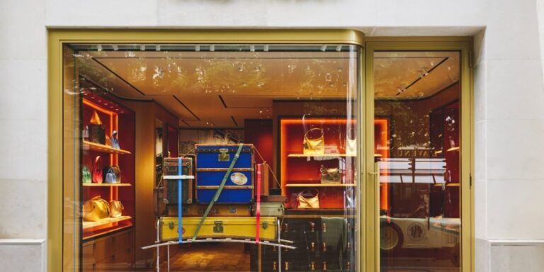 Moynat %d8%aa%d9%81%d8%aa%d8%aa%d8%ad %d8%a8%d9%88%d8%aa%d9%8a%d9%83%d9%8b%d8%a7 %d8%ac%d8%af%d9%8a%d8%af%d9%8b%d8%a7 %d9%81%d9%8a 34 avenue montaigne paris