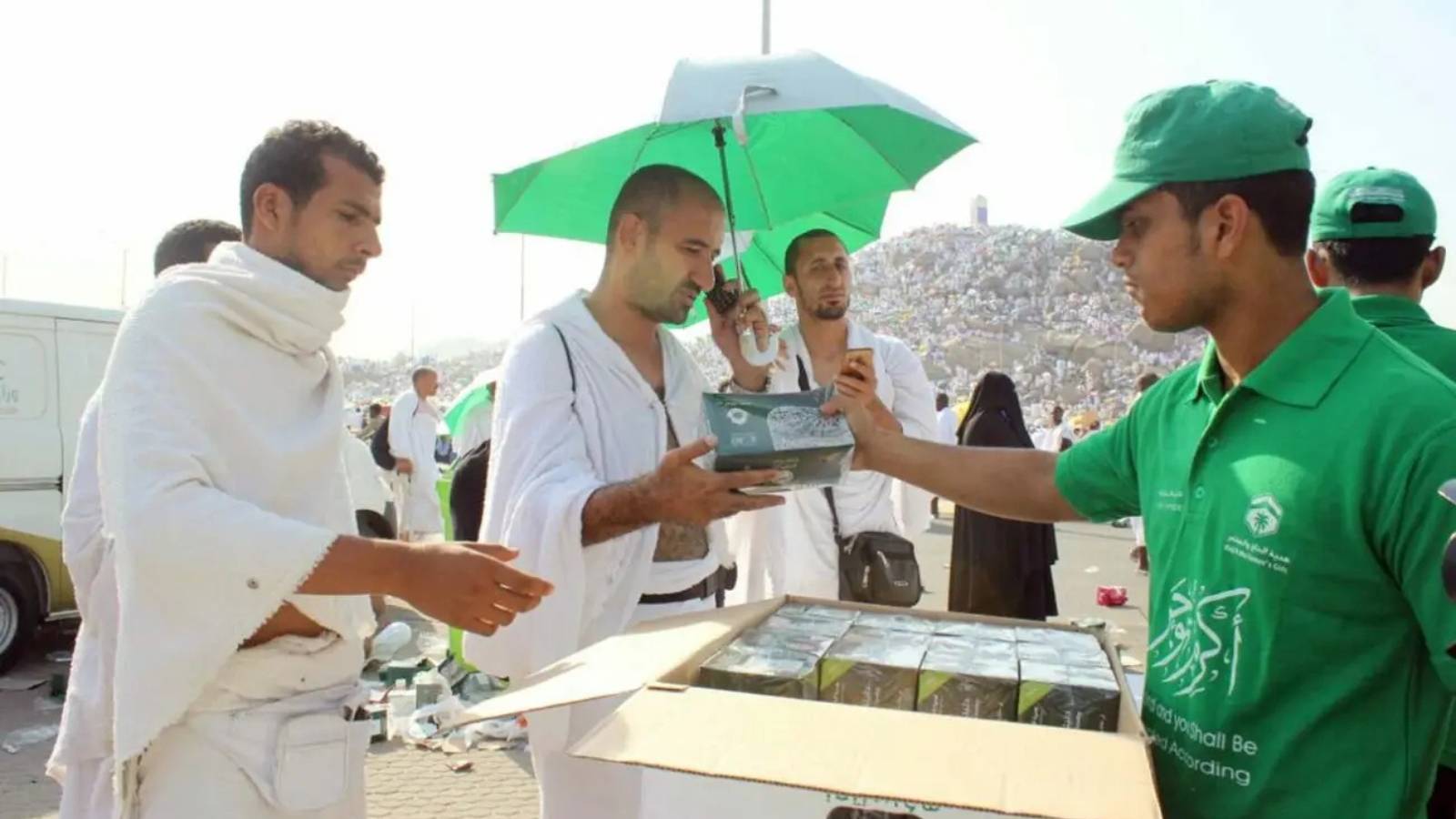 380 شركة إعاشة في الحج تنتج 15 مليون وجبة .. و5 مختبرات لمراقبتها