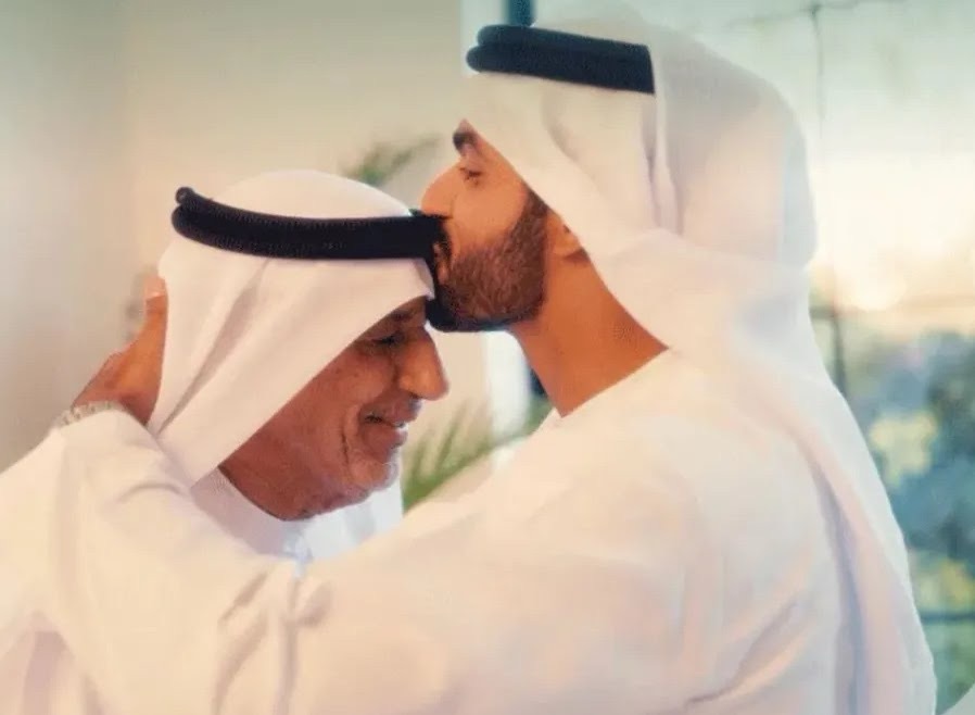 أبوظبي تطلق خدمة “العمل المرن” لمقدمي الرعاية للوالدين من كبار المواطنين