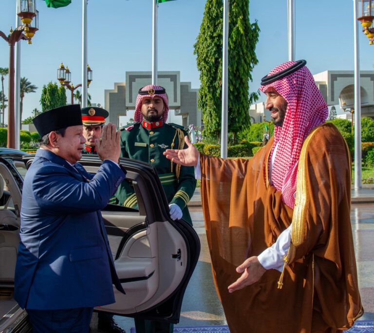 %d9%88%d9%84%d9%8a %d8%a7%d9%84%d8%b9%d9%87%d8%af %d9%8a%d8%b3%d8%aa%d9%82%d8%a8%d9%84 %d8%b1%d8%a6%d9%8a%d8%b3 %d8%a5%d9%86%d8%af%d9%88%d9%86%d9%8a%d8%b3%d9%8a%d8%a7 %d9%81%d9%8a %d9%82%d8%b5%d8%b1