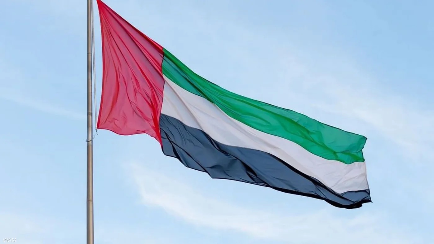 الإمارات تنقذ طاقم سفينة بريطانية تعرضت للاستهداف في البحر الأحمر