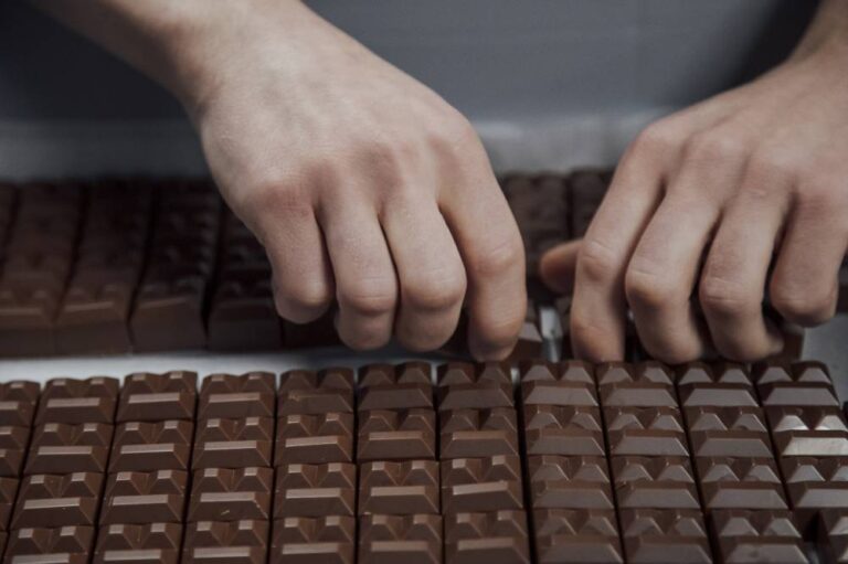 %d8%b5%d9%86%d8%a7%d8%b9 %d8%a7%d9%84%d8%b4%d9%88%d9%83%d9%88%d9%84%d8%a7%d8%aa%d8%a9 %d8%b9%d9%84%d9%89 %d8%b5%d9%81%d9%8a%d8%ad %d8%b3%d8%a7%d8%ae%d9%86 %d9%85%d8%b9 %d8%aa%d9%81%d8%a7%d9%82%d9%85