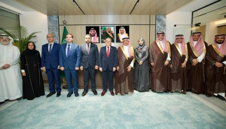 1e23f4ef fa41 4854 8c19 b1753734bb8d file.jpg