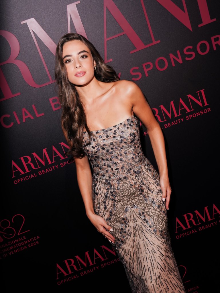 %d8%a3%d9%86%d8%af%d8%b1%d9%8a%d8%a7 %d8%b7%d8%a7%d9%8a%d8%b9 %d9%85%d9%86 %d9%86%d8%aa%d9%81%d9%84%d9%8a%d9%83%d8%b3 %d8%a5%d9%84%d9%89 %d9%81%d9%8a%d9%86%d9%8a%d8%b3%d9%8a%d8%a7 %d8%aa%d8%b5%d9%86