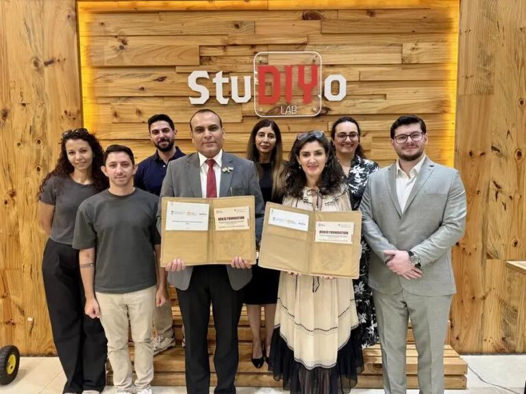 A4be4c71 21a1 48f3 9a40 b3945e229c89 file.jpg