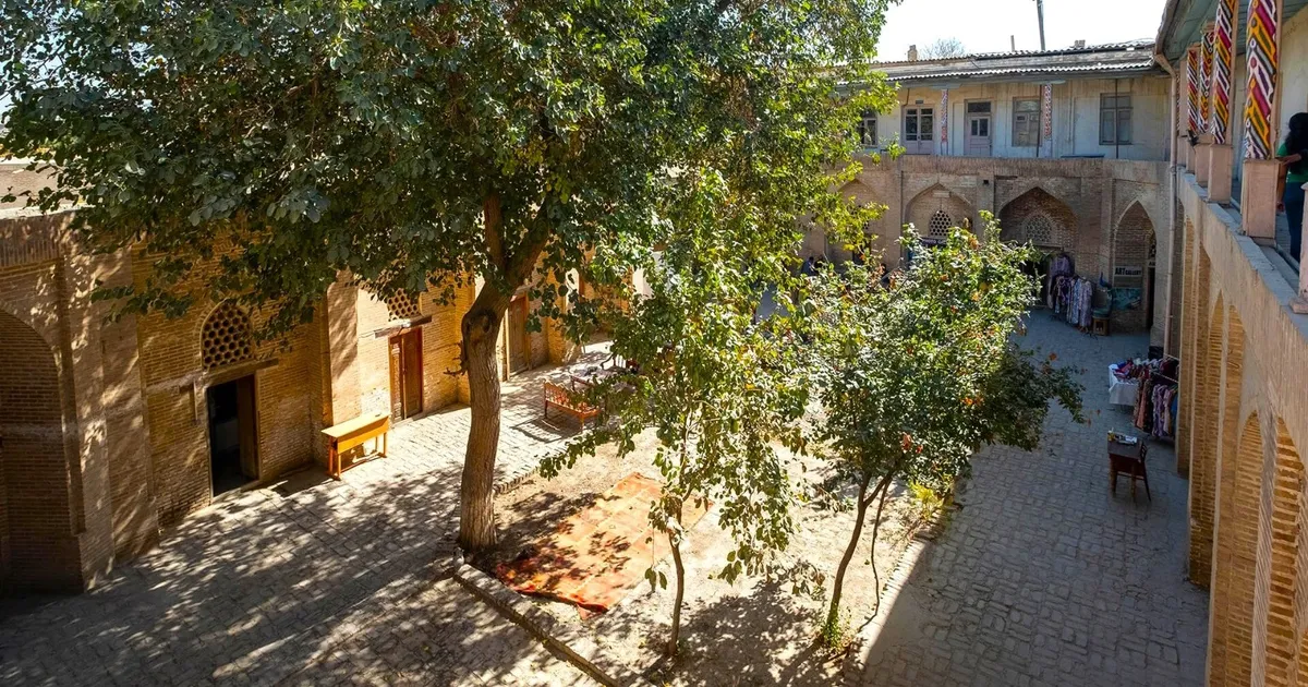 “وصفات للقلوب المكسورة” في بينالي بخارى للفنون