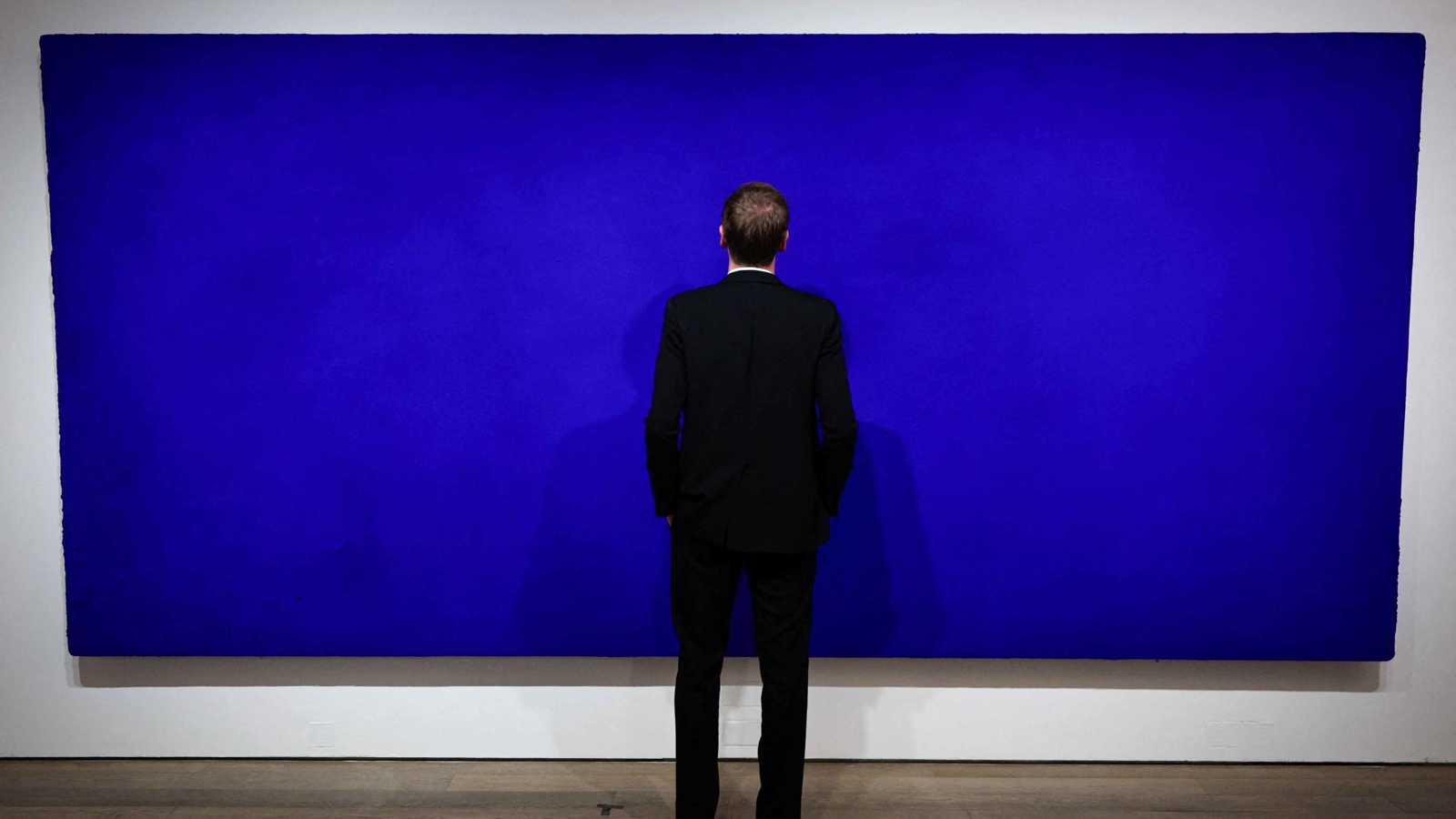 مجرد لون أزرق.. لماذا بيعت هذه اللّوحة بـ21 مليون دولار أمريكي؟