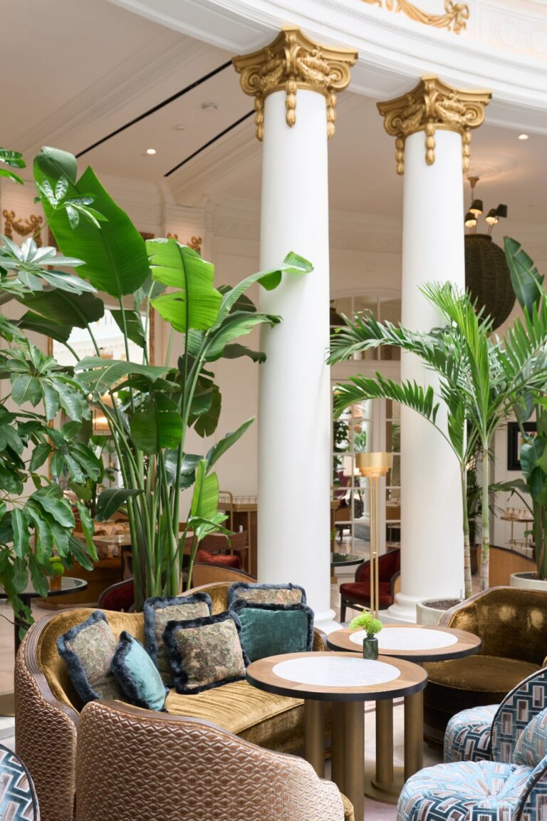 "صندوق التجارب": تجربة فاخرة وشخصية لنزلاء فندق the palace hotel مدريد