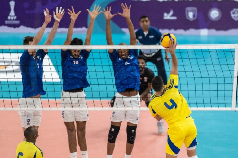 طائرة الهلال تهزم النصر في كأس الاتحاد السعودي