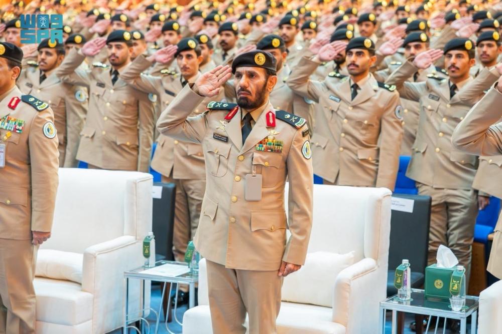 الرياض.. تخريج 240 ضابطًا في دورة “أمن حدود التأسيسية”