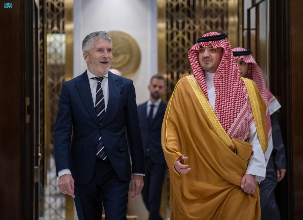 وزير الداخلية ونظيره الإسباني يوقعان الخطة المشتركة للتعاون