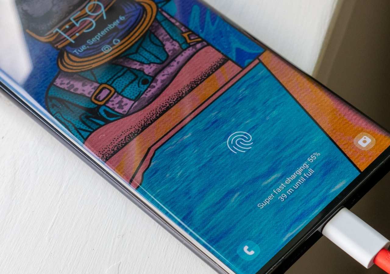 تسريبات One UI 8.5 تكشف عن قدوم Super Fast Charging 3.0 بقدرة 60 واط