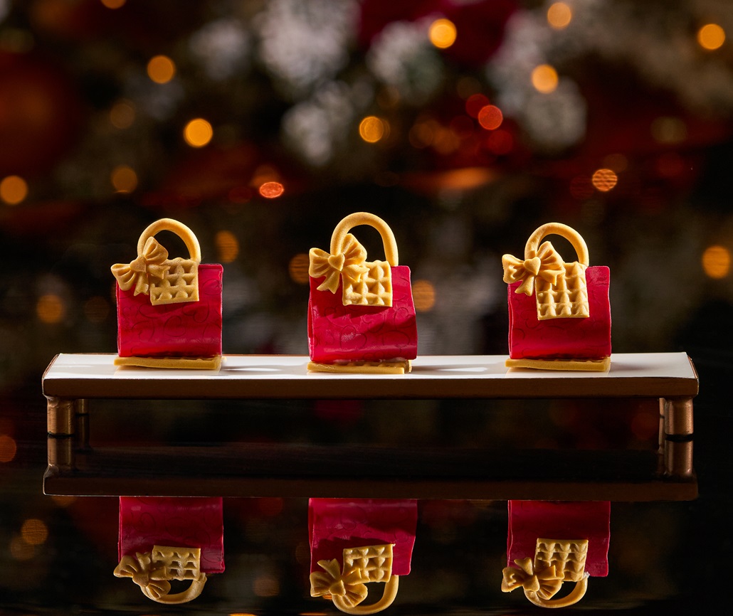 "والدورف أستوريا" مركز دبي المالي العالمي يحتفل بموسم مناسبات مهاية العام بباقة من العروض المميزة