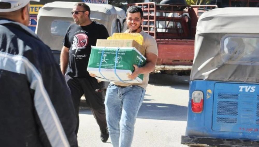 لبنان.. مركز الملك سلمان يوزع 660 سلة غذائية في عرسال