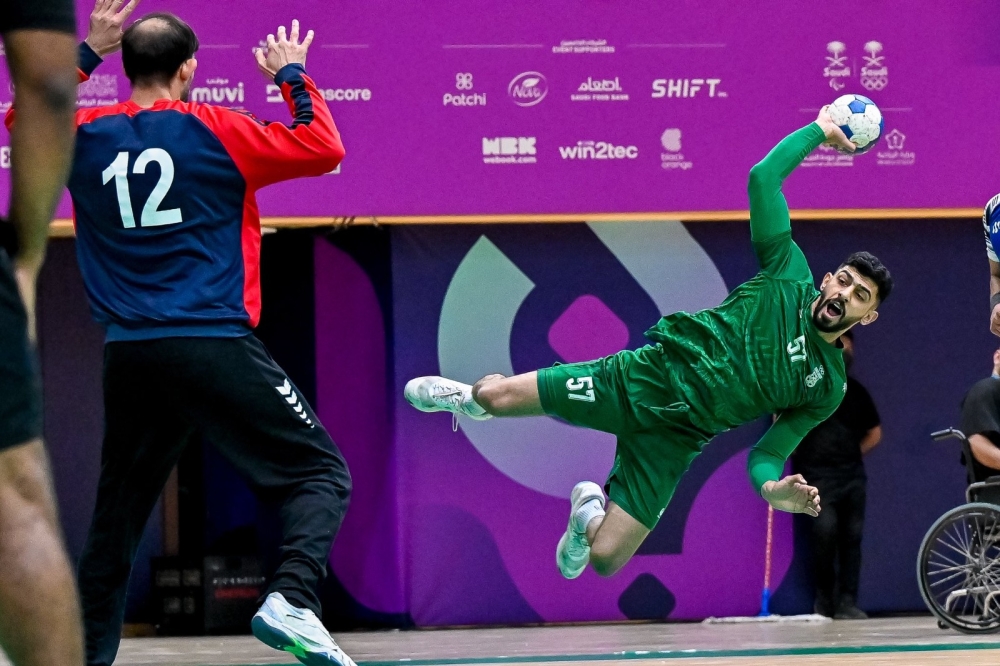 أخضر اليد يستهل مشواره في دورة التضامن السلامي بفوز عريض على العراق