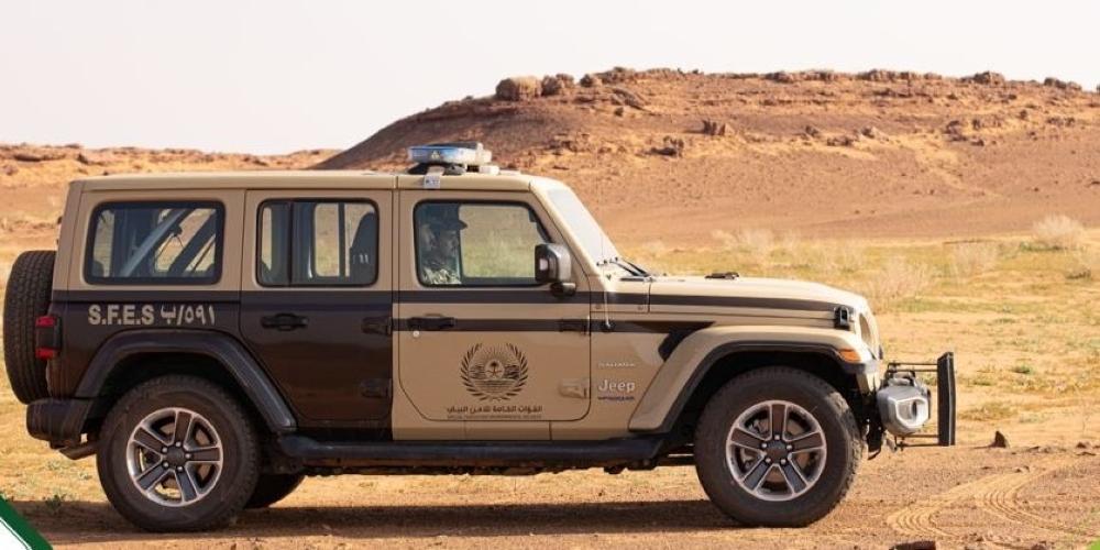 الرياض.. ضبط 3 مقيمين لارتكاب مخالفة تخزين الحطب المحلي