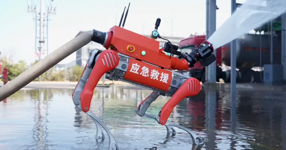 الصين تطلق “الروبوت الكلب” لإطفاء الحرائق وتنفيذ عمليات الإنقاذ الخطرة