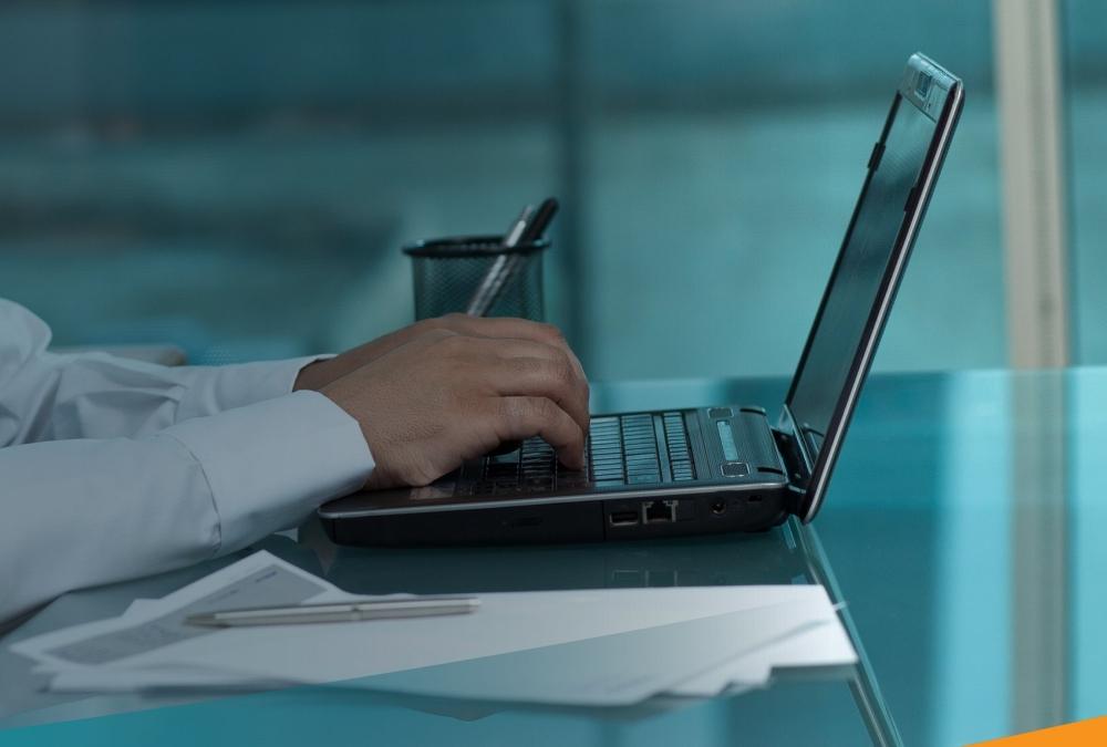 تأخر صاحب العمل عن سداد اشتراكات التأمينات الاجتماعية.. ما العقوبة؟