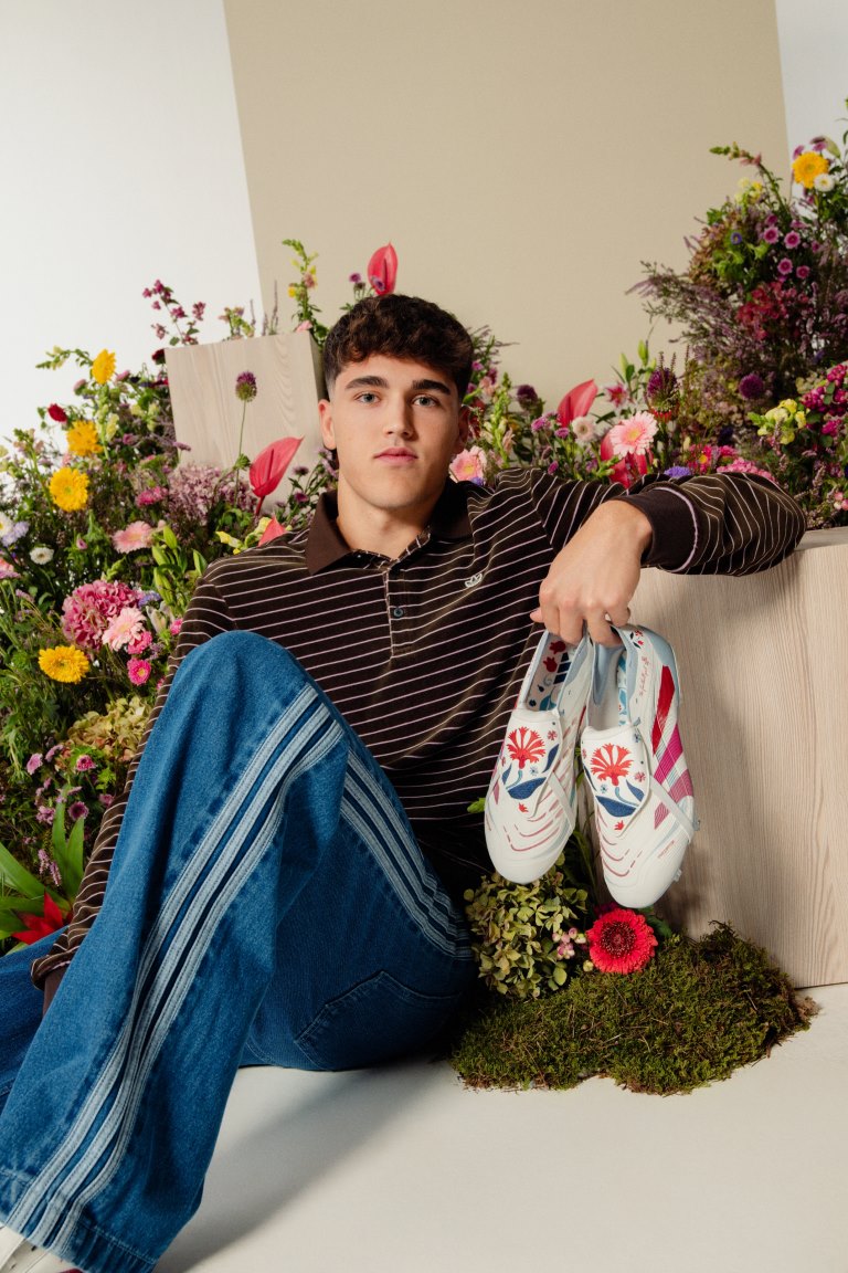 أديداس تقدم حذاء predator من تصميم ديانا الشمري