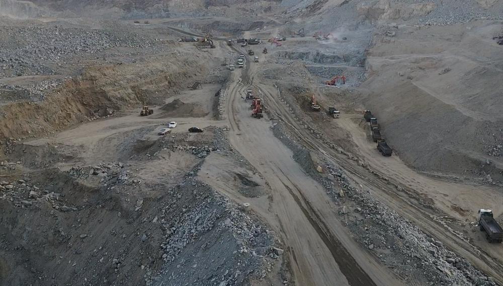 مكة المكرمة.. حظر استخدام المتفجرات للقطع الصخري قرب المناطق السكنية