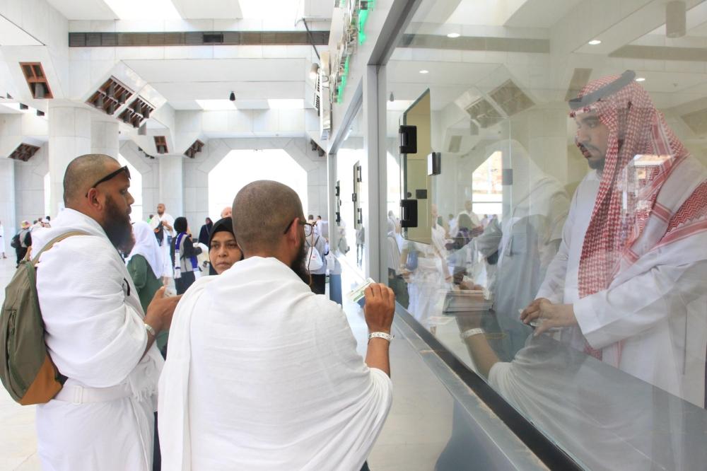 «الشؤون الإسلامية» تدمج الذكاء الاصطناعي والإرشاد المباشر لخدمة المعتمرين