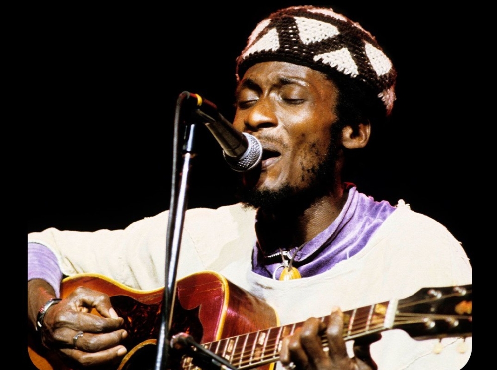 وفاة رائد موسيقى الريجي الجامايكي جيمي كليف عن عمر 81 عامًا