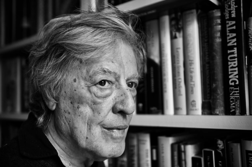 وفاة الكاتب المسرحي البريطاني توم ستوبارد.. وقصر باكنغهام ينعيه