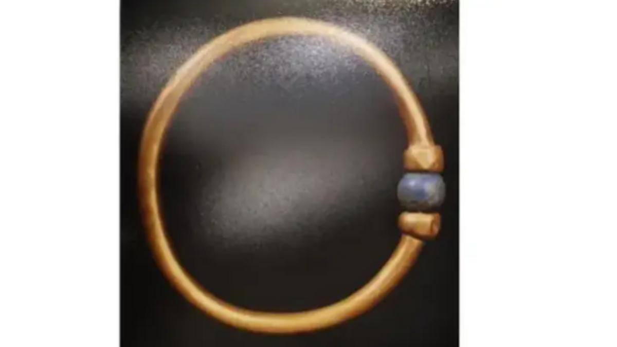 المشدد 15 سنة للمتهمين في سرقة السوار الأثري من المتحف المصري