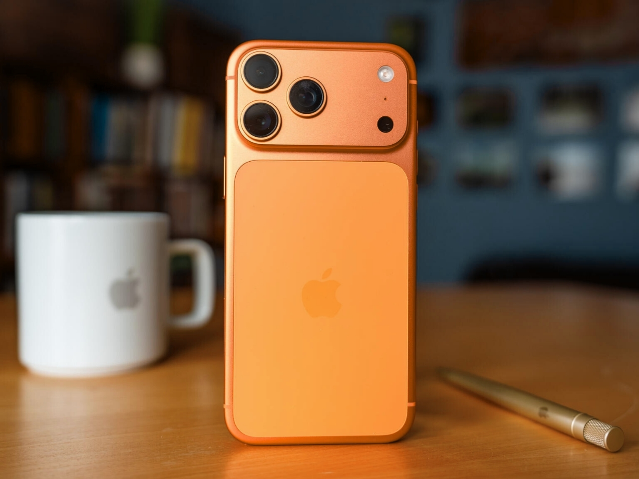 سامسونج قد تدفع آبل لرفع أسعار هواتف آيفون العام المقبل