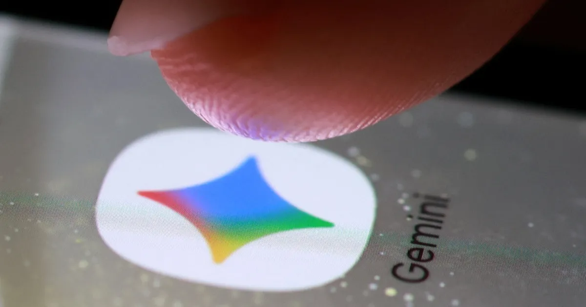 أبل تستعد للكشف عن أول إصدار من “سيري” يعمل بنماذج جيميناي