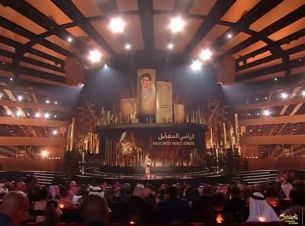 منهم فضل شاكر وياسين بونو.. نجوم عرب يتوجون بجوائز “Joy Awards 2026”