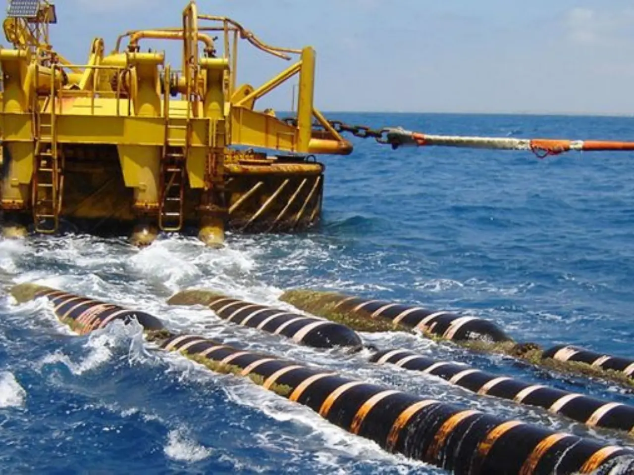 شركات التقنية الكبرى تتسابق للسيطرة على الإنترنت في إفريقيا