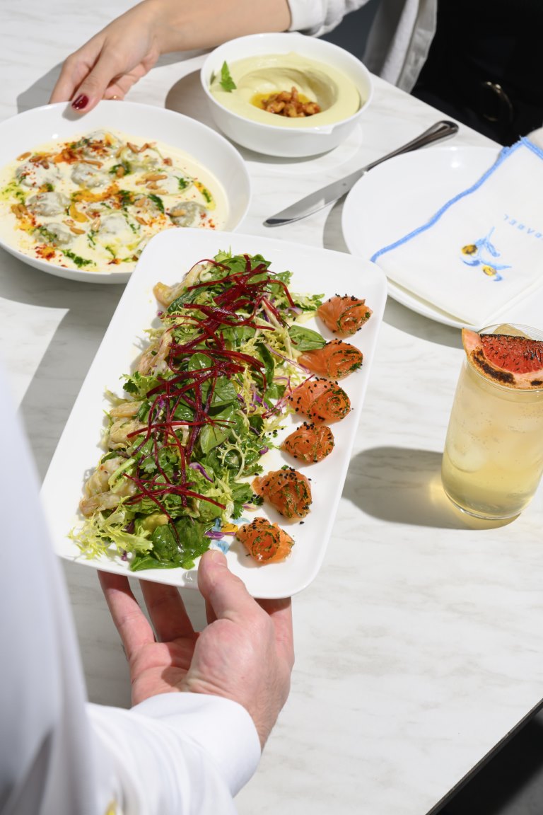 مطعم "بِ بابل" يفتح أبوابه في دبي هيلز مول ليقدّم تجربة لبنانية عصرية في أجواء عفوية طوال اليوم