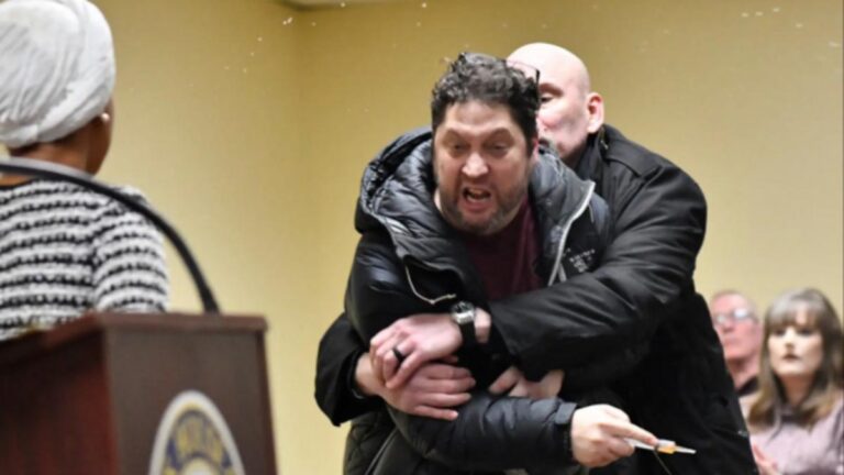 5332d5a1 af2a 41c0 8d4a adff1e4e50e8 file.jpg