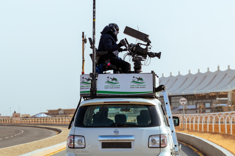 125 ساعة بث لمهرجان خادم الحرمين الشريفين للهجن خلال 10 أيام