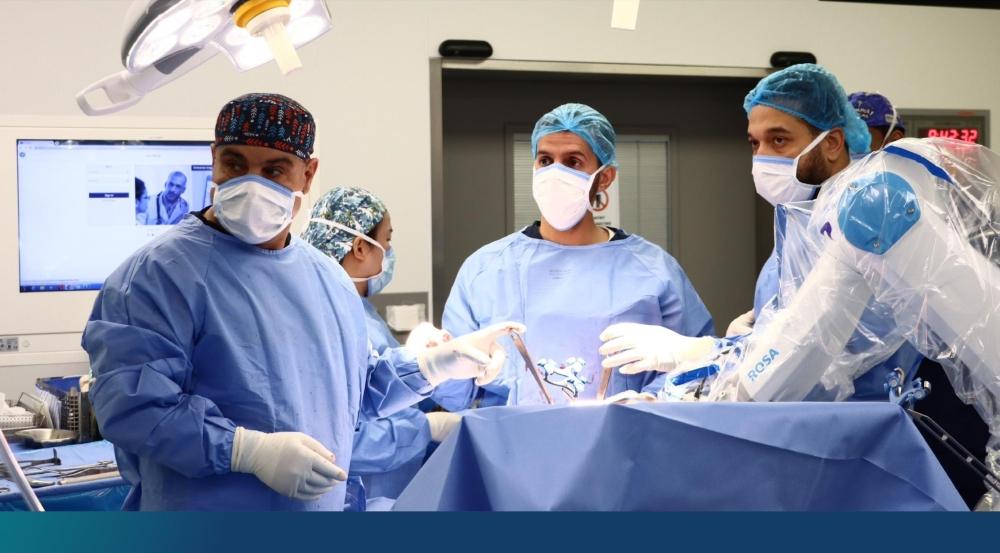 القصيم.. المدينة الطبية تجري أول استبدال لمفصل الركبة باستخدام الروبوت