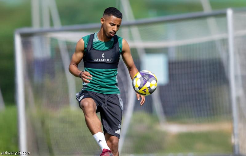 الأهلي.. تأهيل وجلسات يعيدان عبد الرحمن