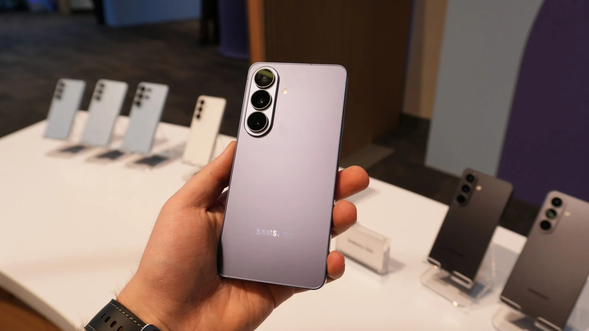 1ed64459 6daa 4145 a468 29f6c4a6d6fb file.webp