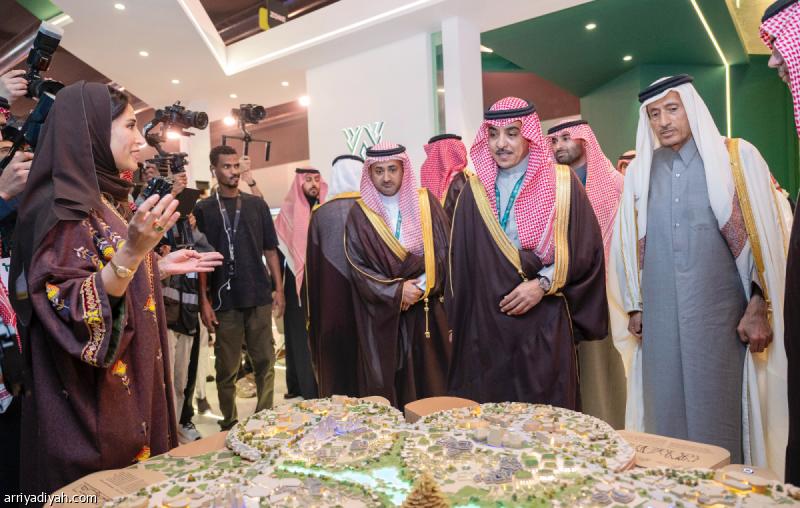 الدوسري يطلق 12 مبادرة نوعية في افتتاح منتدى الإعلام السعودي 2026