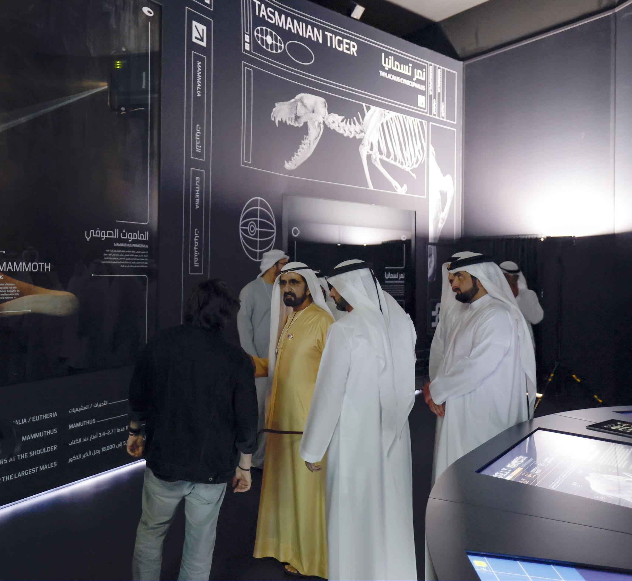 محمد بن راشد يتفقد مختبر الحياة والتنوّع البيولوجي ضمن منصة متحف المستقبل في القمة العالمية للحكومات 2026