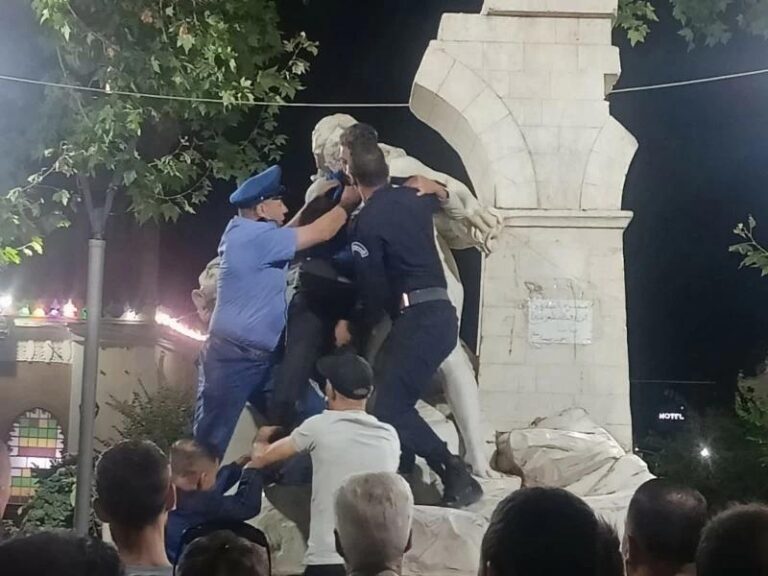 E100e41d 6417 40da 8b93 bf709b574f5a file.jpg