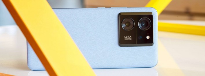 شاومي تبدأ تحديث HyperOS 3 لهاتفي Xiaomi 13T Pro وPoco F5