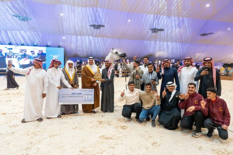 برعاية أمير الشرقية.. محافظ الأحساء يتوّج الفائزين في مهرجان الشرقية الدولي لجمال الخيل العربية الأصيلة