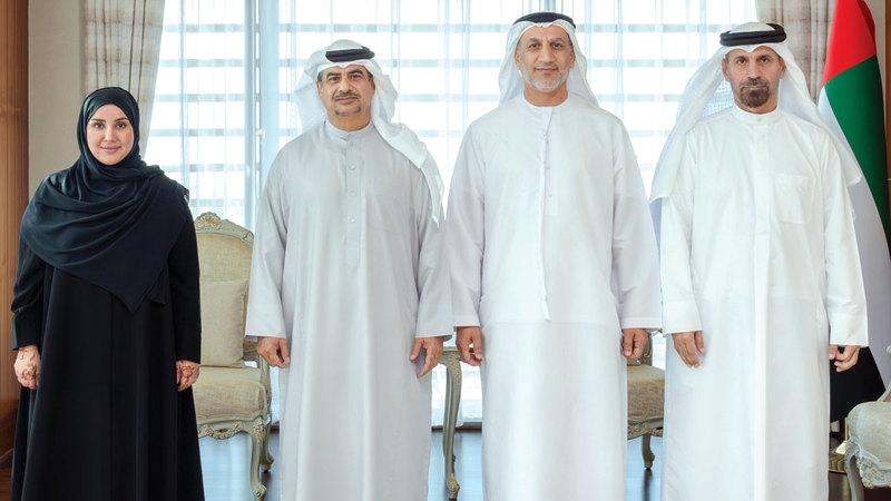 «قضاء أبوظبي» تعتمد كُتّاب عدل لدى «مؤسسة خليفة الإنسانية»