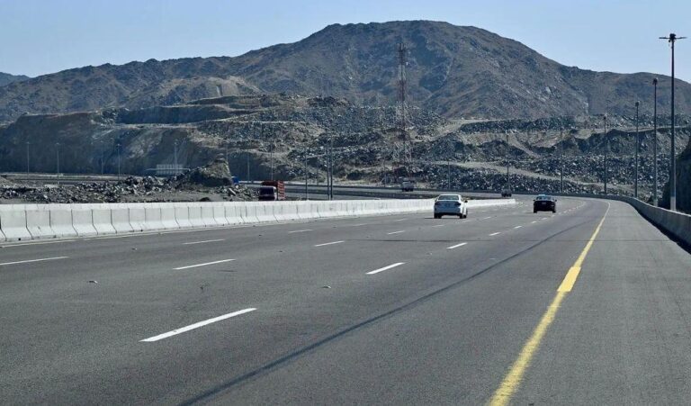 8c8236f9 c3b3 46c5 8a0f ee07d8249509 file.jpg